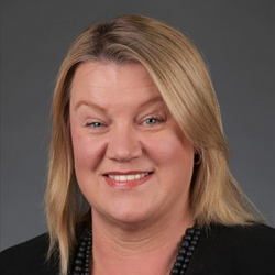 Minister Ingrid Stitt