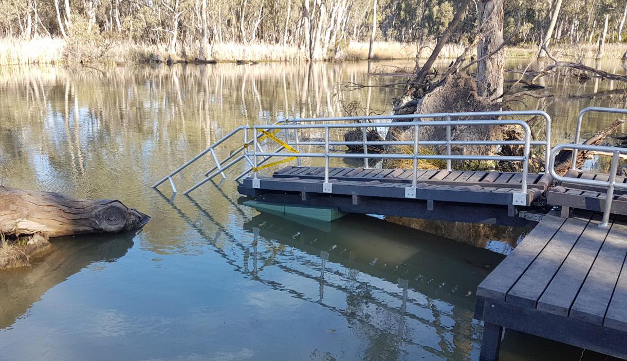 Gunbower canoe launcher