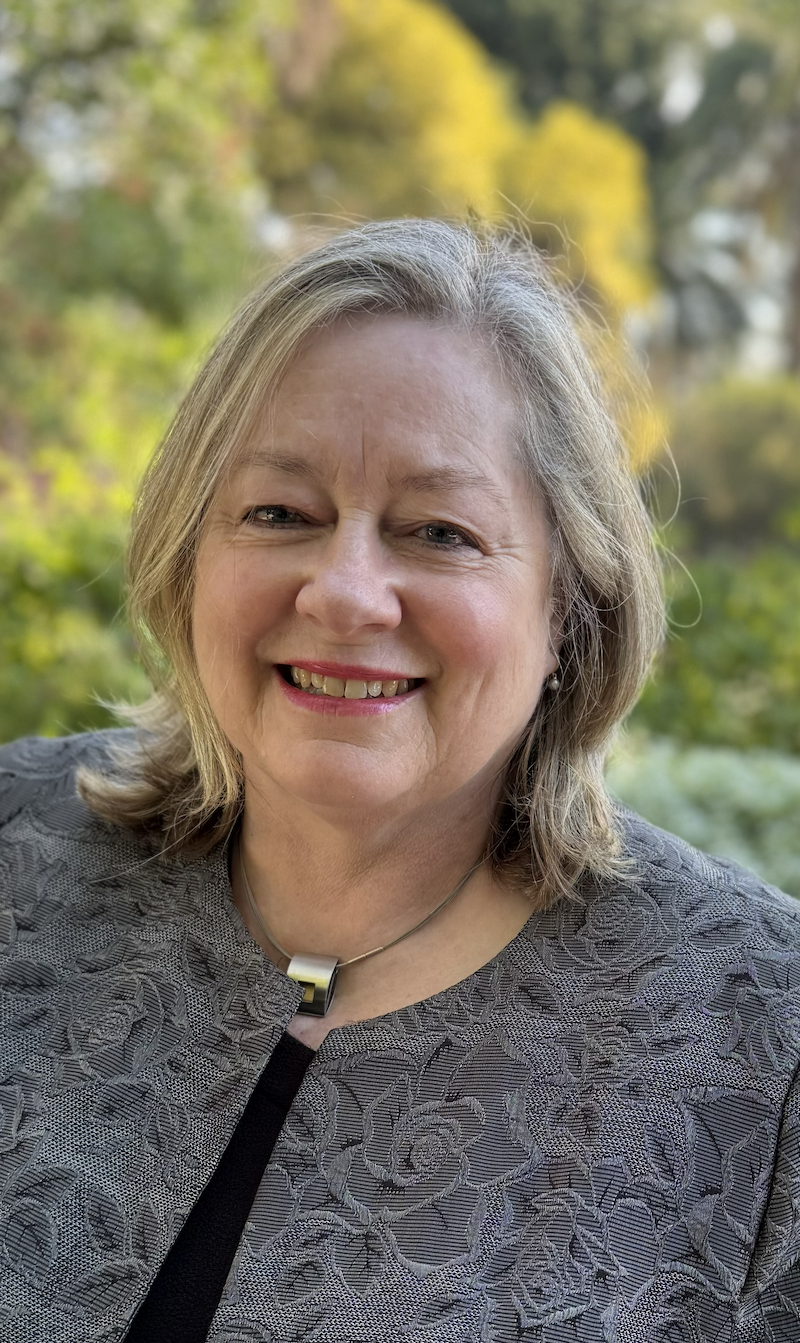 Ms Elizabeth Fiona Sampson